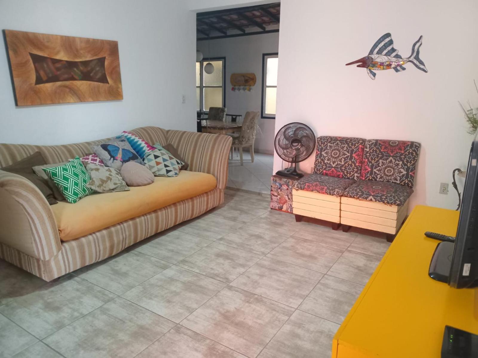 Casa Em *